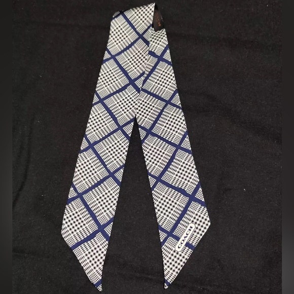 Coach small silk scarf - Picture 1 of 8